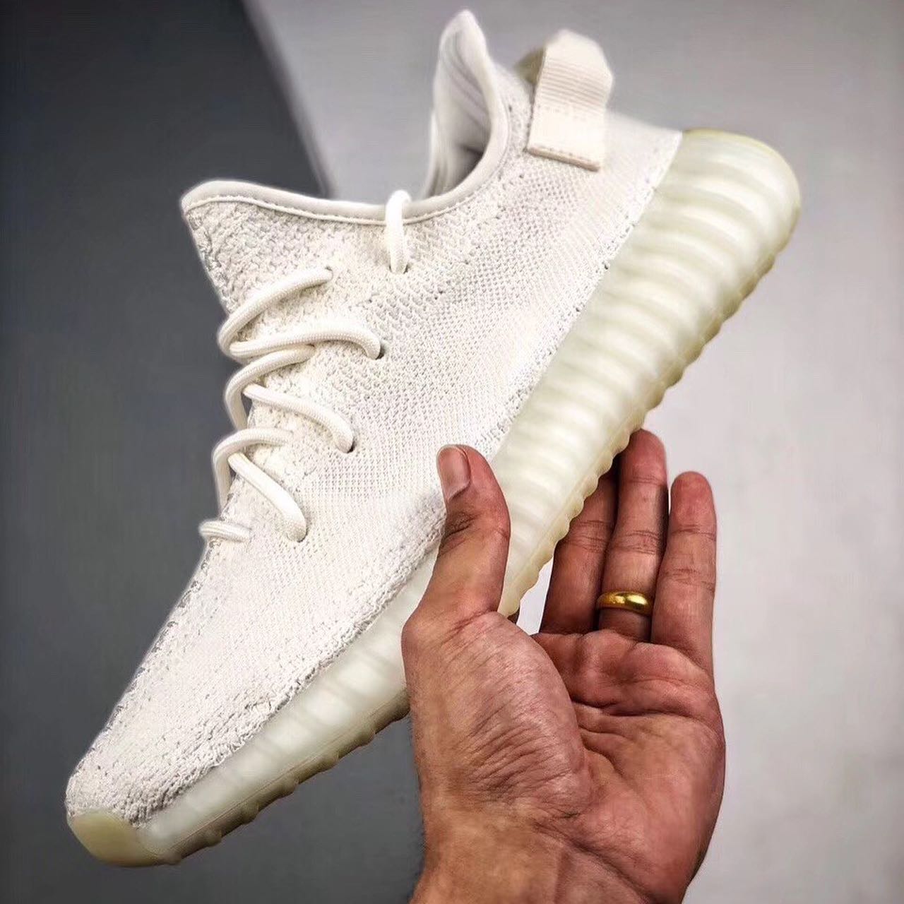 Adidas Yeezy 350 V2 Cream White