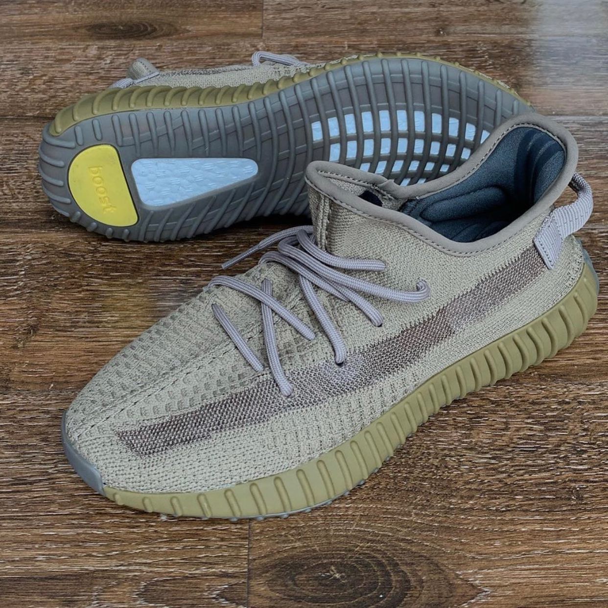 Adidas Yeezy 350 V2 Earth