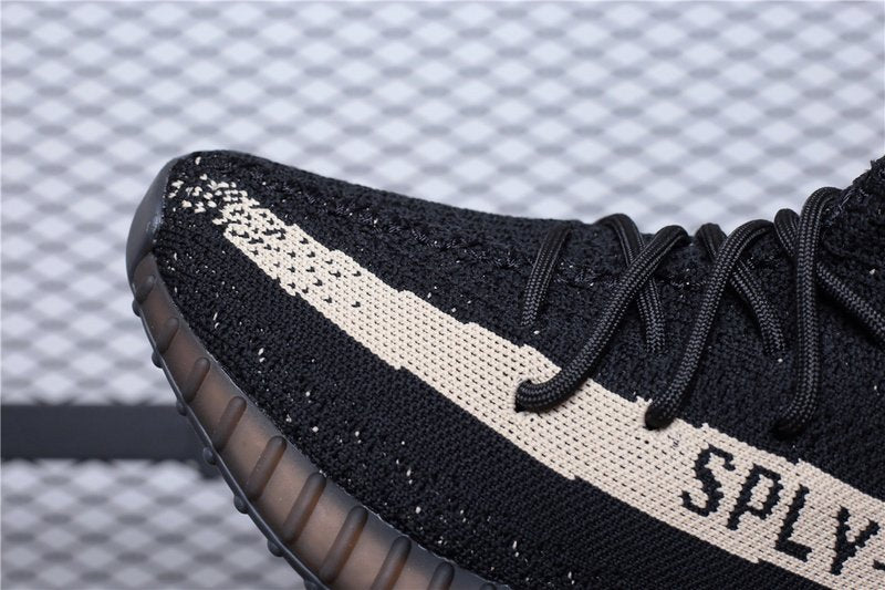 Adidas Yeezy 350 V2 Oreo