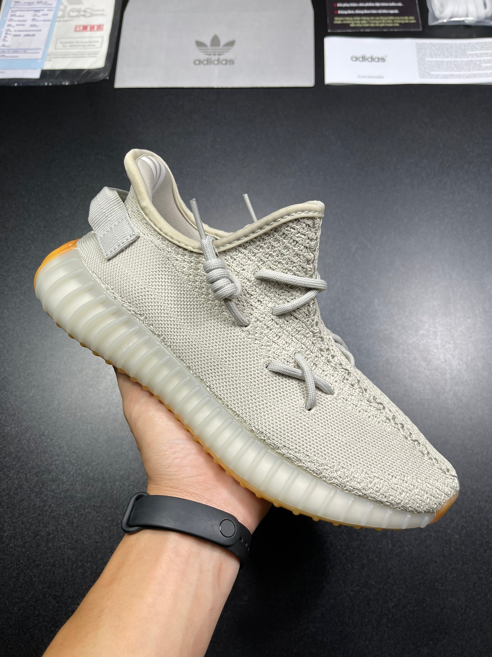 Adidas Yeezy 350 V2 Sesame