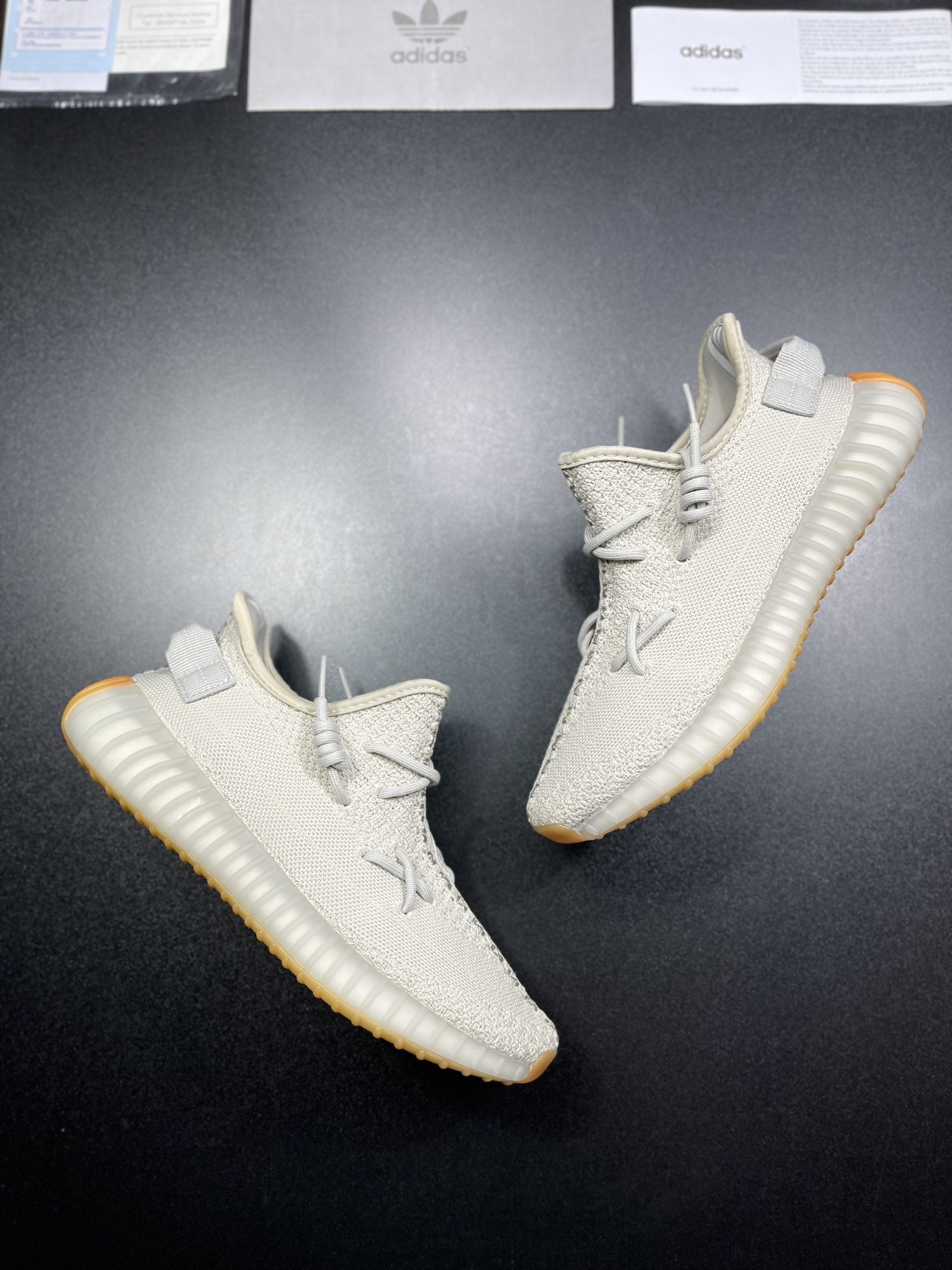 Adidas Yeezy 350 V2 Sesame