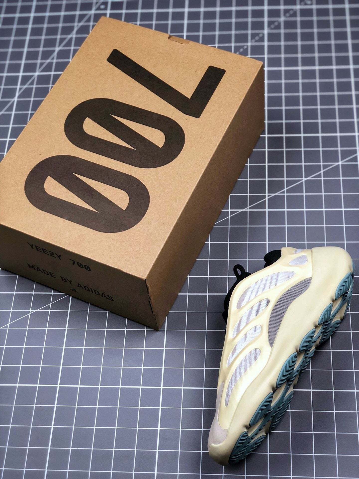 Adidas Yeezy 700 V3 Azael