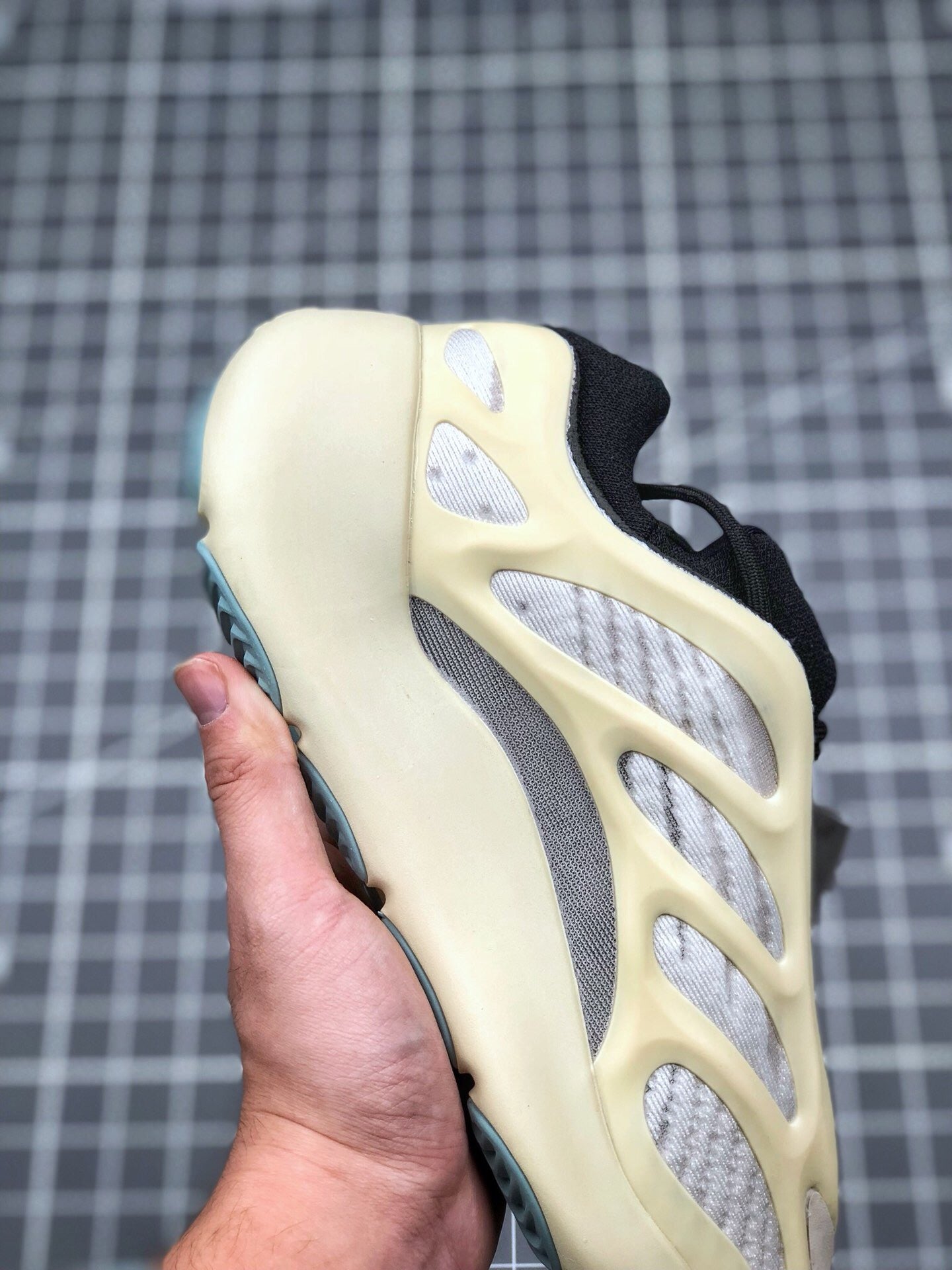 Adidas Yeezy 700 V3 Azael