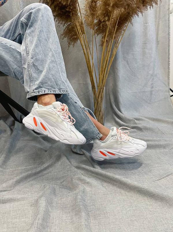 Adidas Yeezy Boost 700 Dama