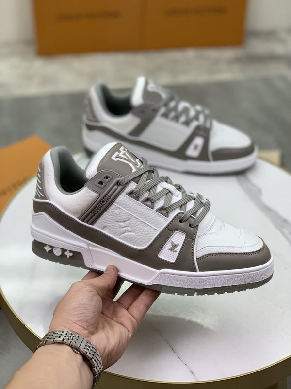 LOUIS VUITTON TRAINER GREY WHITE