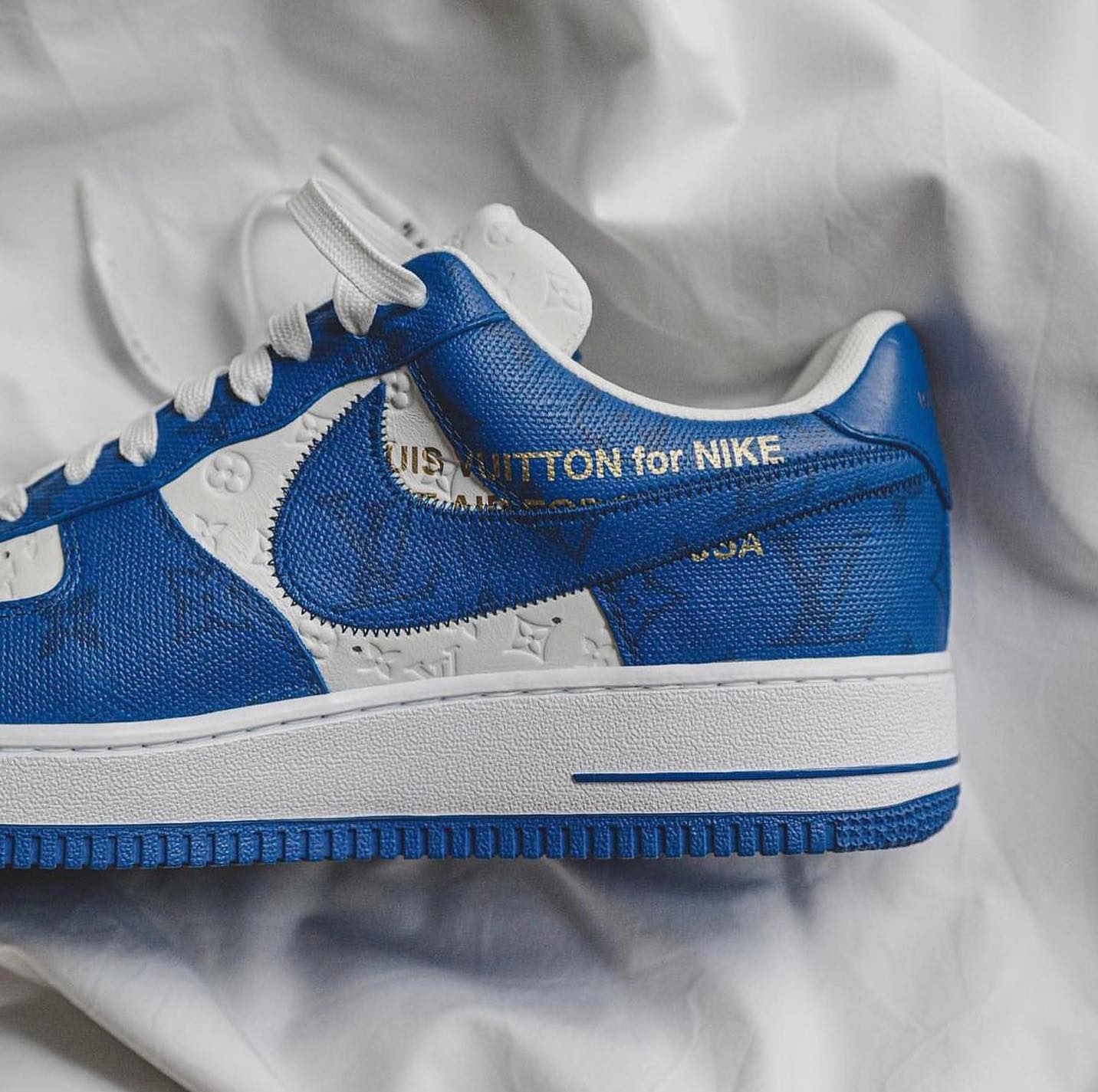 LOUIS VUITTON x NIKE AIR FORCE 1 LOW By Virgil Abloh Blue