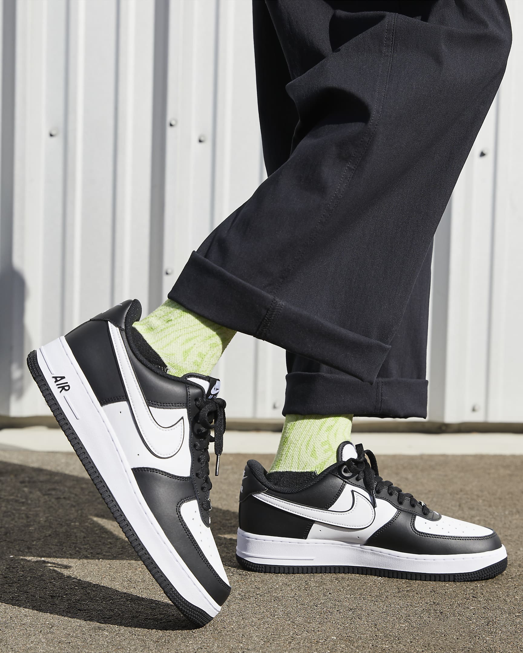 Nike Air Force 1 '07 LV8 Low Panda