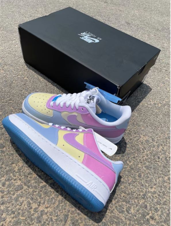 Nike Air Force 1 '07 LX UV  Color Changing