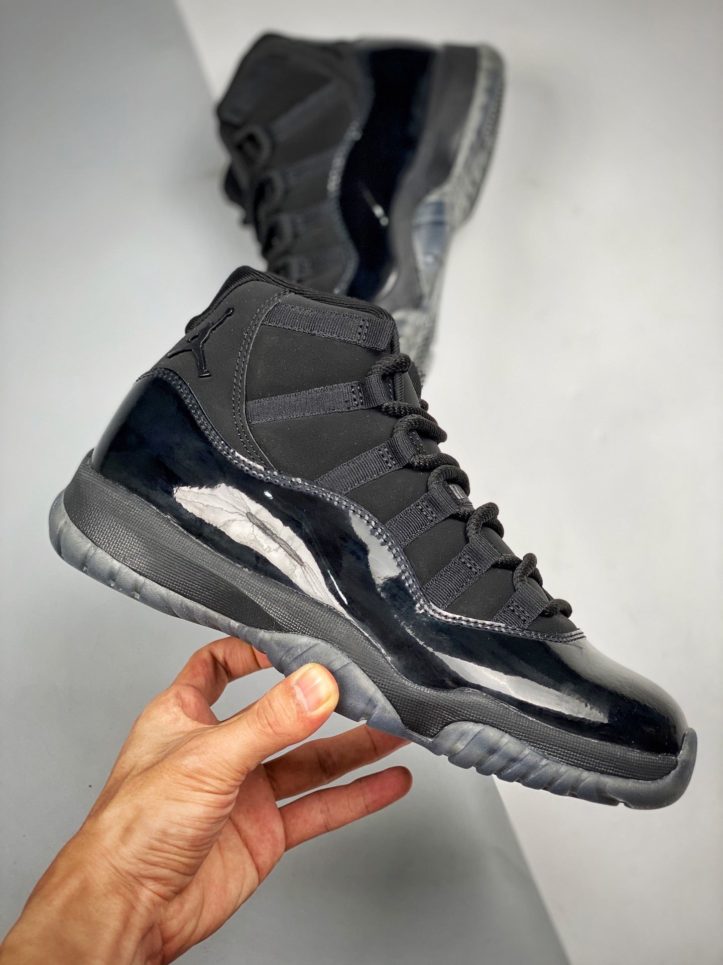 Nike Air Jordan 11 Cap And Gown Black