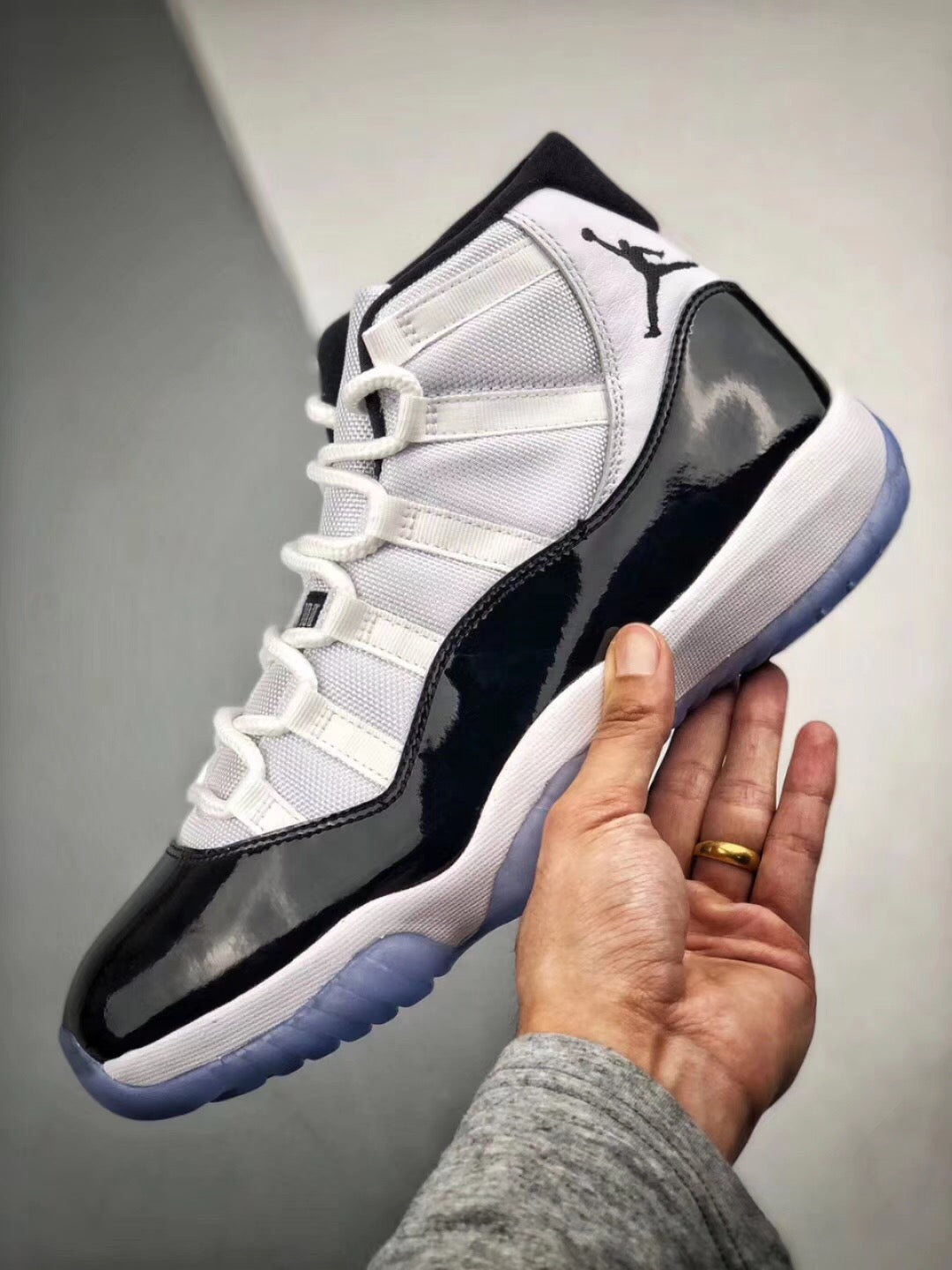 Nike Air Jordan 11 Concord White Black Dark Concord