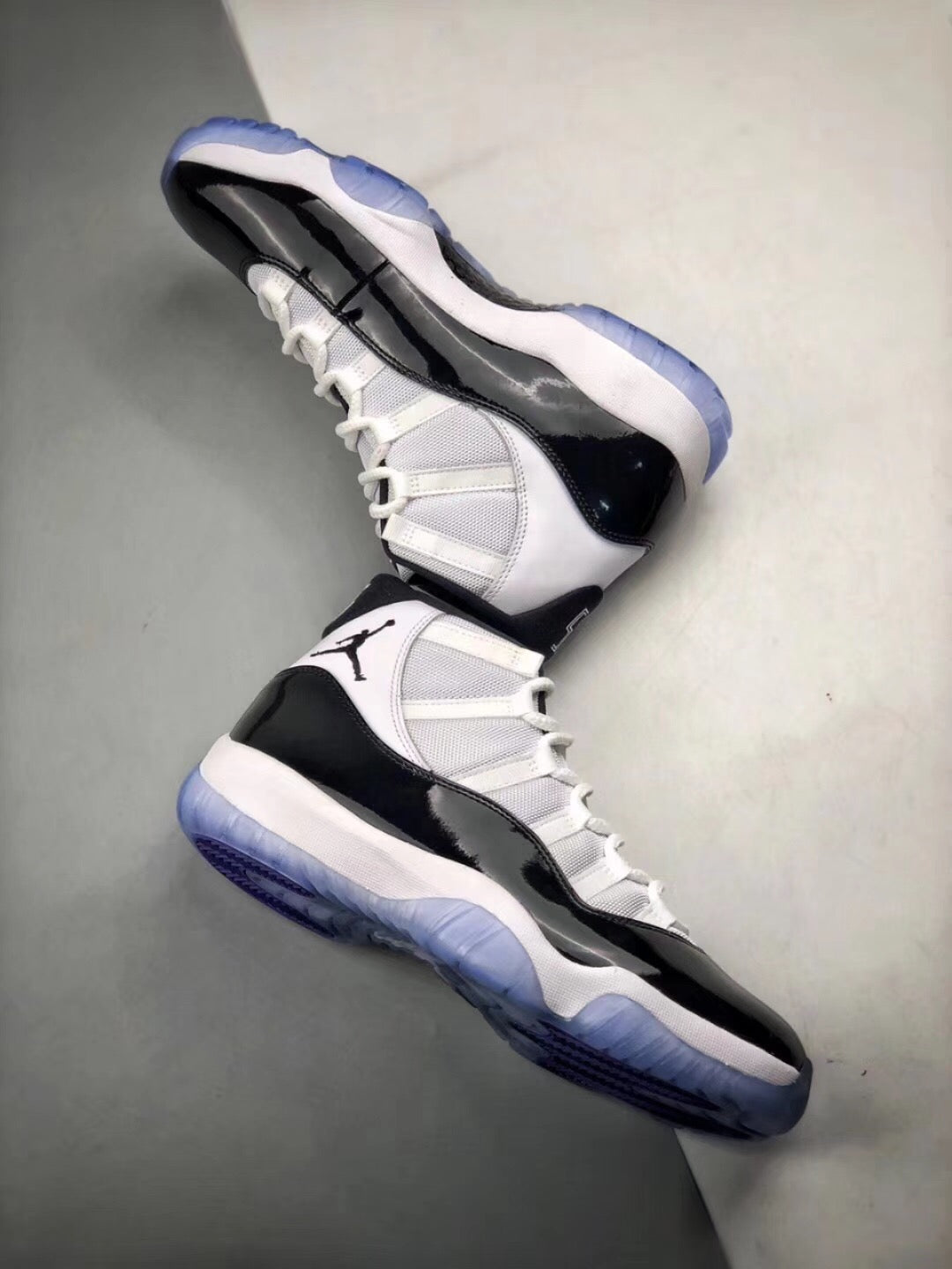 Nike Air Jordan 11 Concord White Black Dark Concord