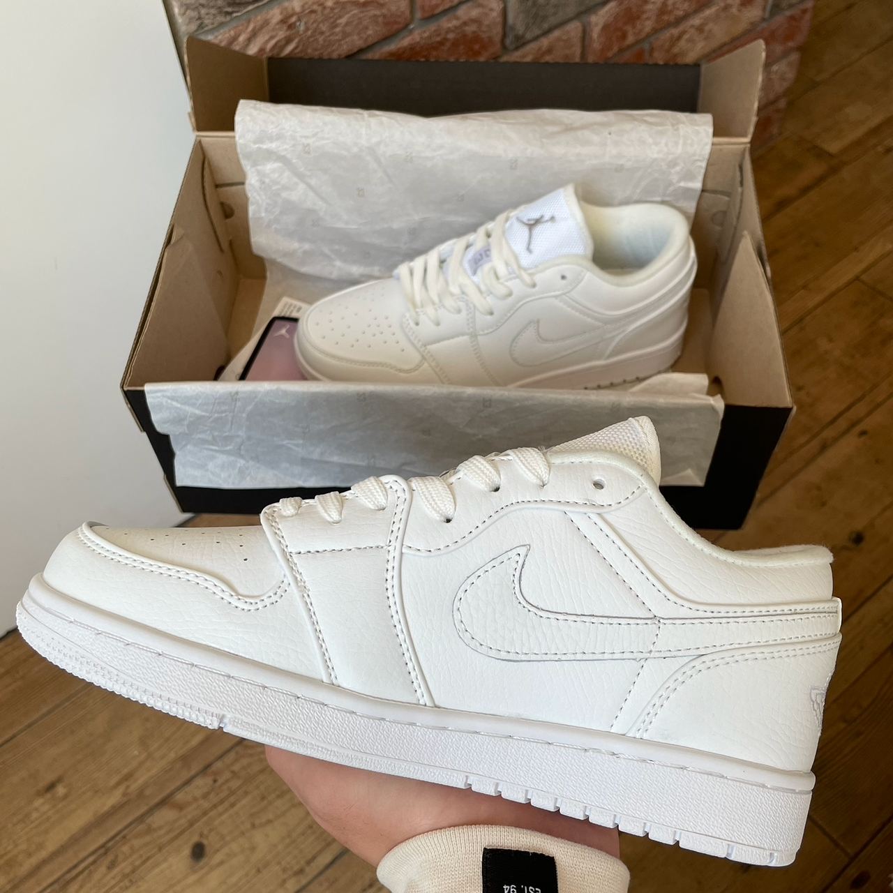 Nike Air Jordan 1 Low Triple White