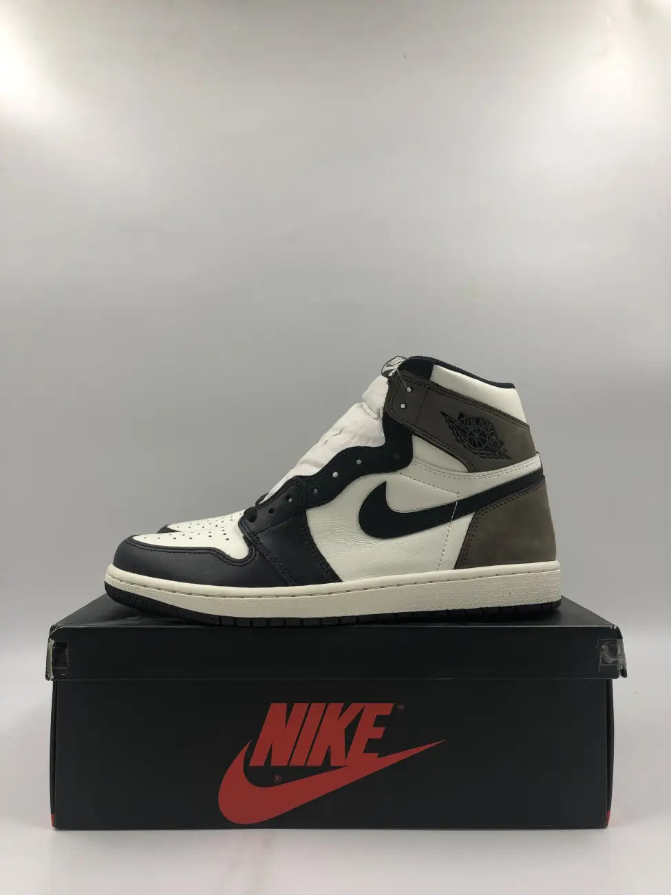 Nike Air Jordan 1 Retro High Dark Mocha