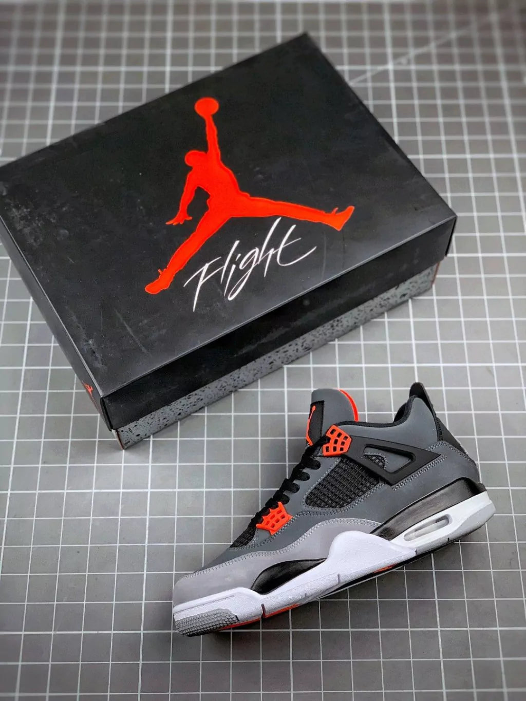 Nike Air Jordan 4 Retro Infrared