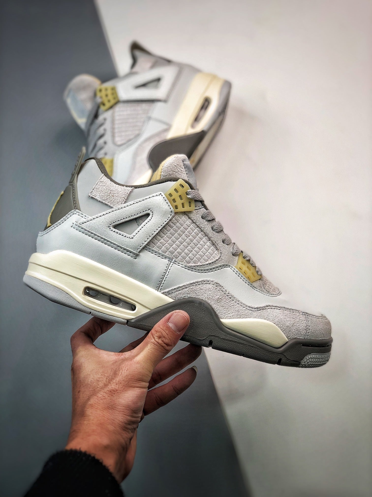 Nike Air Jordan 4 Retro Craft Photon Dust