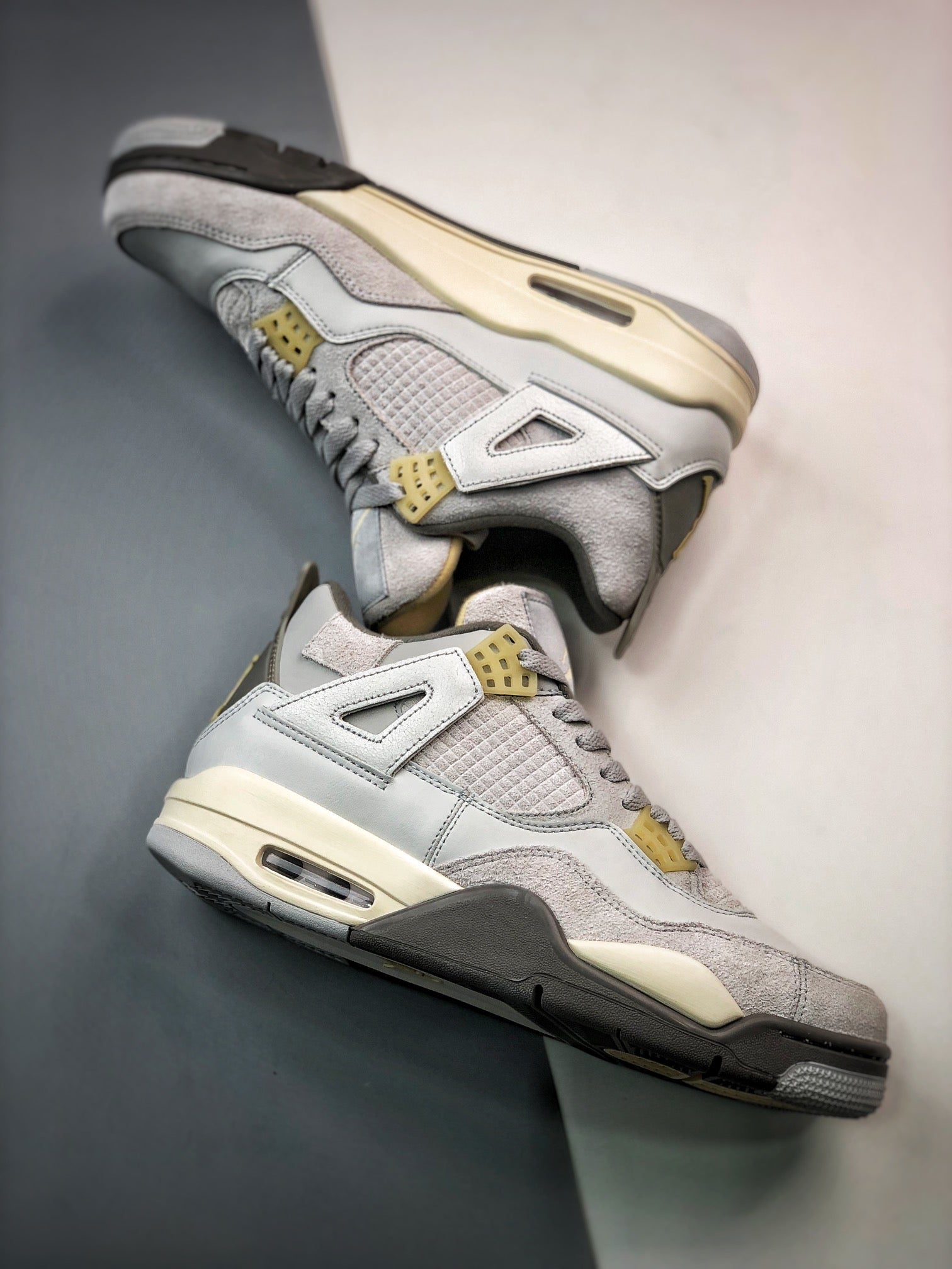 Nike Air Jordan 4 Retro Craft Photon Dust