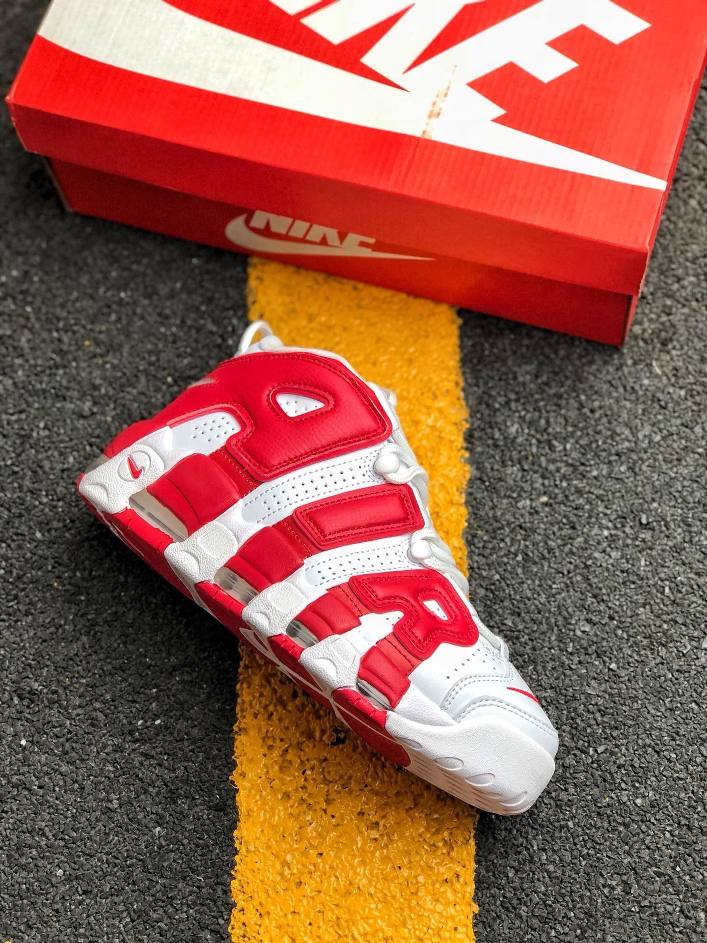 Nike Air More Uptempo White Red