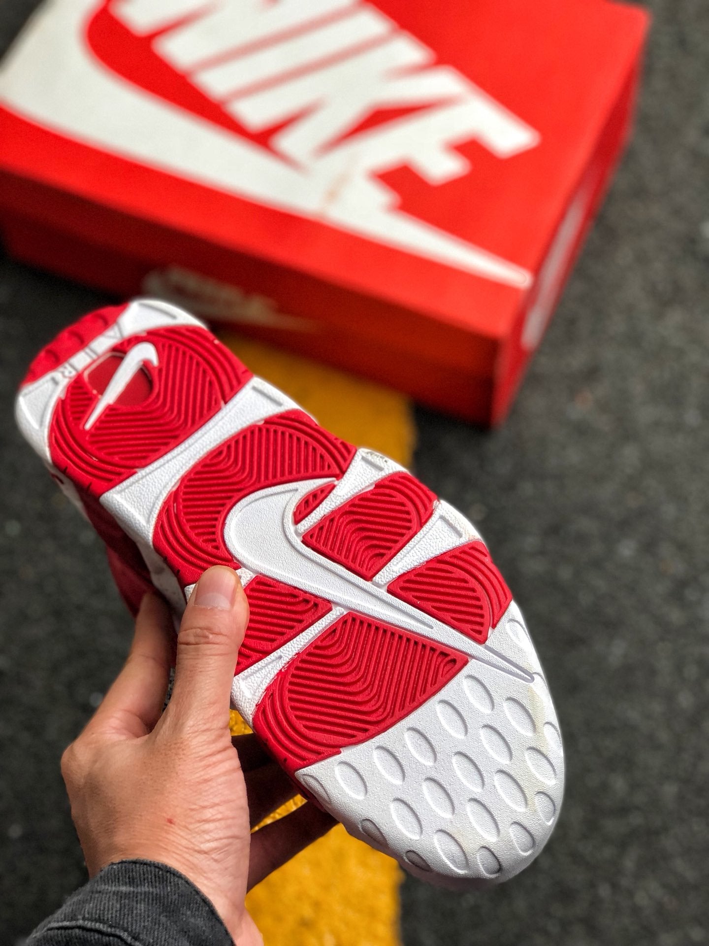 Nike Air More Uptempo White Red