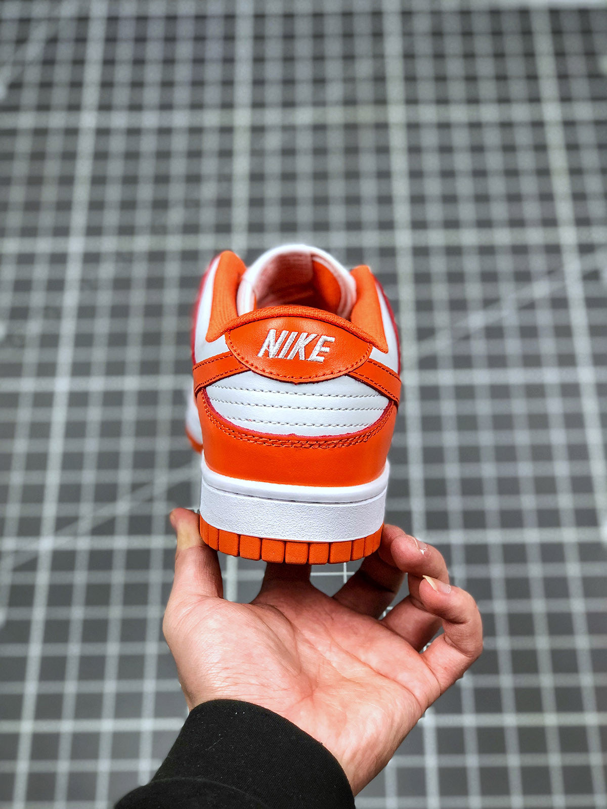 Nike SB Dunk Low  Orange Blaze