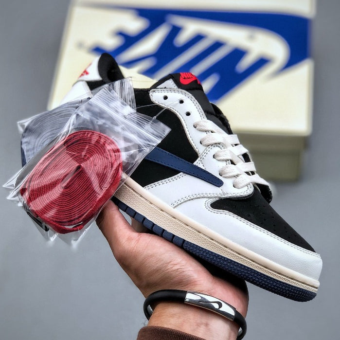 Travis Scott x Air Jordan 1 Low